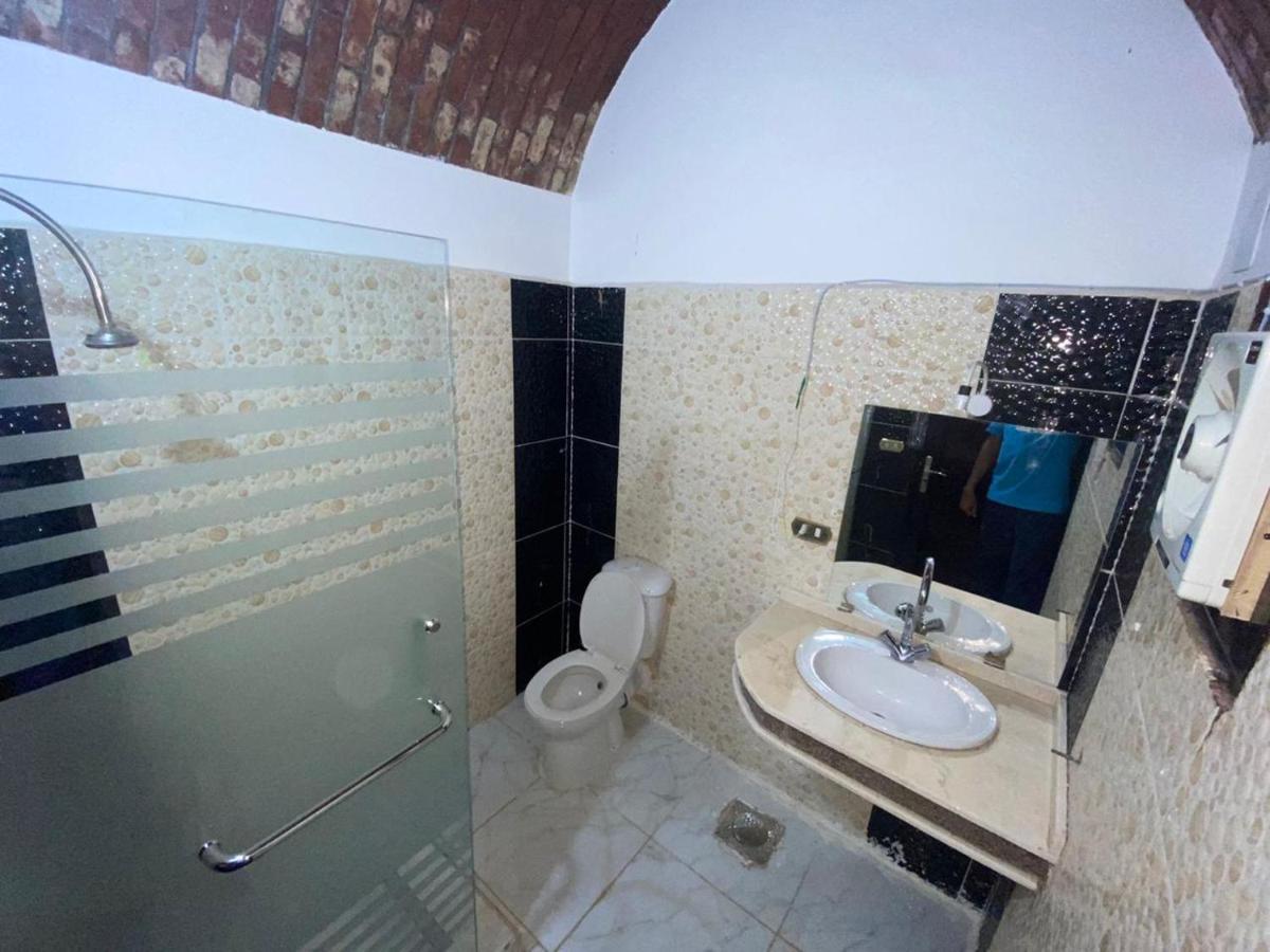 Hôtel King Kassem à Assouan Extérieur photo